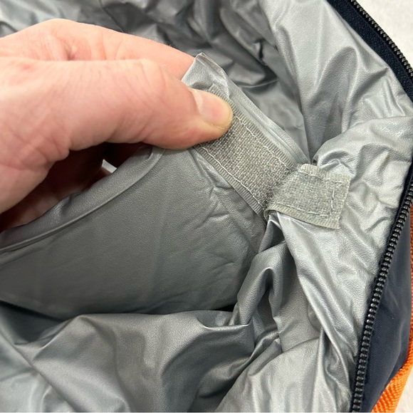 NFL Team Chicago Bears Football Travel School Game Cooler Lunch Box Bag 10”x8” - Picture 9 of 9